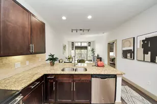 3800 Main St, Houston, TX 77002 - Photo 4