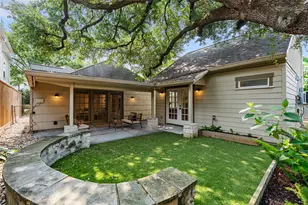 1806 McDuffie St, Houston, TX 77019 - Photo 8