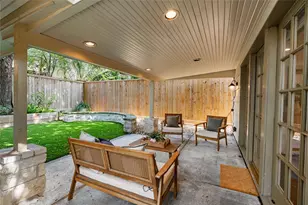 1806 McDuffie St, Houston, TX 77019 - Photo 40