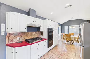 16207 N Meadow Dr, Houston, TX 77073 - Photo 6