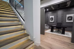 1517 McDuffie St, Houston, TX 77019 - Photo 2