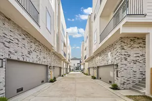 1405 W 21st St, Houston, TX 77008 - Photo 2