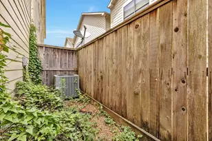 648 Westcross St, Houston, TX 77018 - Photo 14