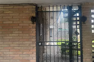 4624 Bell St, Houston, TX 77023 - Photo 1