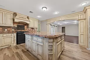 5422 Willowbend Blvd, Houston, TX 77096 - Photo 16