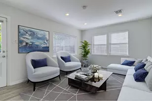 5704 Darling St, Houston, TX 77007 - Photo 2