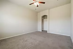 4305 E Bayou Maison Cir, Dickinson, TX 77539 - Photo 16