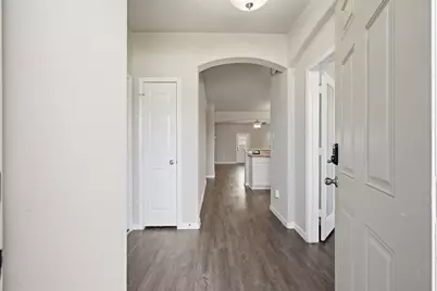 4305 E Bayou Maison Circle, Dickinson, TX 77539 - Photo 4