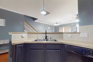 8030 Singing Sonnet Ln, Houston, TX 77072 - Photo 8