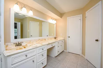 910 Shillington Drive, Katy, TX 77450 - Photo 34