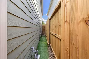 1723 Redwing Bluff Dr, Houston, TX 77009 - Photo 38