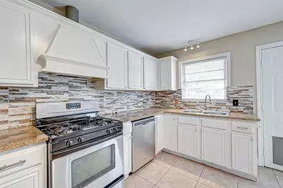 9349 Rosstown Way, Houston, TX 77080 - Photo 24