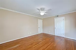9349 Rosstown Way, Houston, TX 77080 - Photo 10