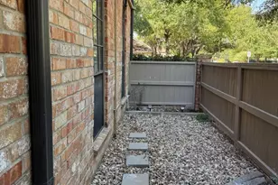 2425 Underwood St, Houston, TX 77030 - Photo 18