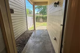 5151 Oasis Park Ln, Houston, TX 77021 - Photo 18