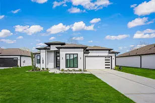 1515 Waco St, Dayton, TX 77535 - Photo 2