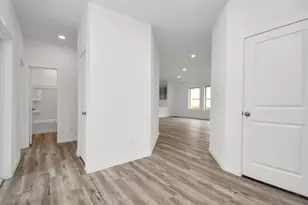 228 Wasatch Peaks Wy, Willis, TX 77378 - Photo 10