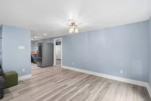 404 Oaklawn St, League City, TX 77573 - Photo 6
