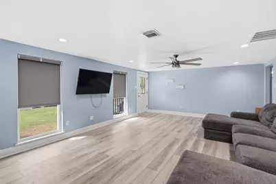 404 Oaklawn Street, League City, TX 77573 - Photo 4