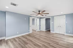 404 Oaklawn St, League City, TX 77573 - Photo 12