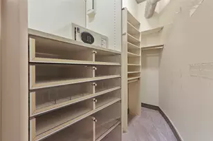 1616 Fountain View Dr, Houston, TX 77057 - Photo 6