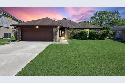 2406 Duchess Way, Stafford, TX 77477 - Photo 2