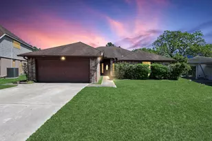 2406 Duchess Way, Stafford, TX 77477 - Photo 2