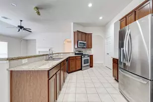 12905 Quail Creek Dr, Pearland, TX 77584 - Photo 16