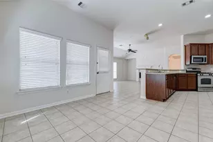 12905 Quail Creek Dr, Pearland, TX 77584 - Photo 14