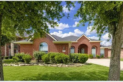 12905 Quail Creek Drive, Pearland, TX 77584 - Photo 2