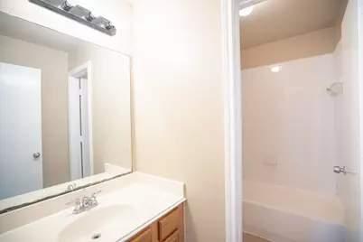 827 Forest Hillside Lane, Houston, TX 77067 - Photo 10