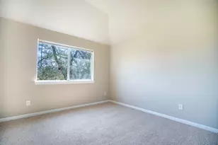 827 Forest Hillside Ln, Houston, TX 77067 - Photo 8