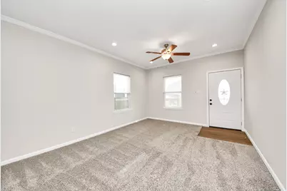 3703 Lila Street, Houston, TX 77026 - Photo 8