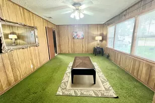 522 14th St N, Texas City, TX 77590 - Photo 2