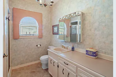 405 Park Street, Anahuac, TX 77514 - Photo 20