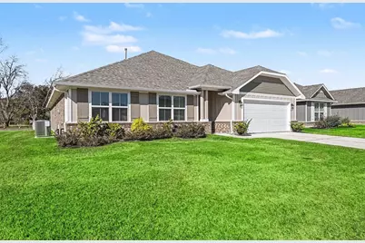 601 Greystone Lane, Angleton, TX 77515 - Photo 4