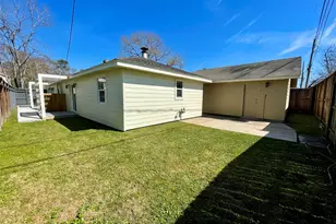 1635 Chippendale Rd, Houston, TX 77018 - Photo 16