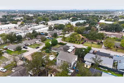 4323 Continental Drive, Houston, TX 77072 - Photo 40