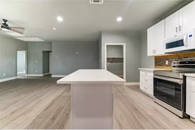 4323 Continental Drive, Houston, TX 77072 - Photo 16
