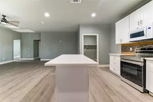 4323 Continental Dr, Houston, TX 77072 - Photo 16