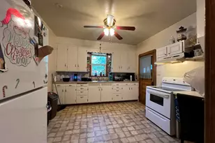 609 14th Ave E, Ashland, WI 54806 - Photo 2