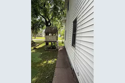 809 N 16th St, Virginia, MN 55792 - Photo 4