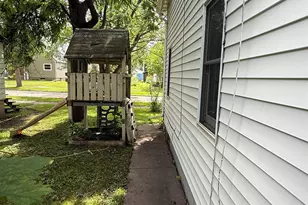 809 N 16th St, Virginia, MN 55792 - Photo 4