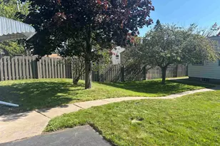 2219 W 22nd St, Duluth, MN 55811 - Photo 36