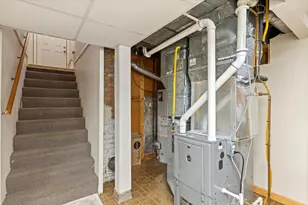 2219 W 22nd St, Duluth, MN 55811 - Photo 30