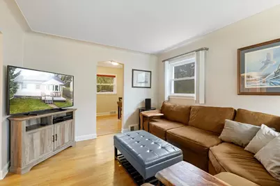 2219 W 22nd St, Duluth, MN 55811 - Photo 8