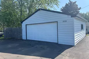 2219 W 22nd St, Duluth, MN 55811 - Photo 40