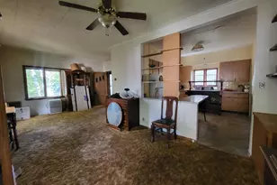 111 Carrie Ave, Eveleth, MN 55734 - Photo 4