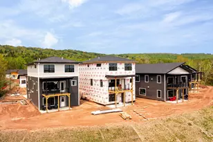 8408 Potters Pl, Duluth, MN 55807 - Photo 2