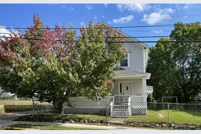 324 S 4th Ave E, Ely, MN 55731 - Photo 2